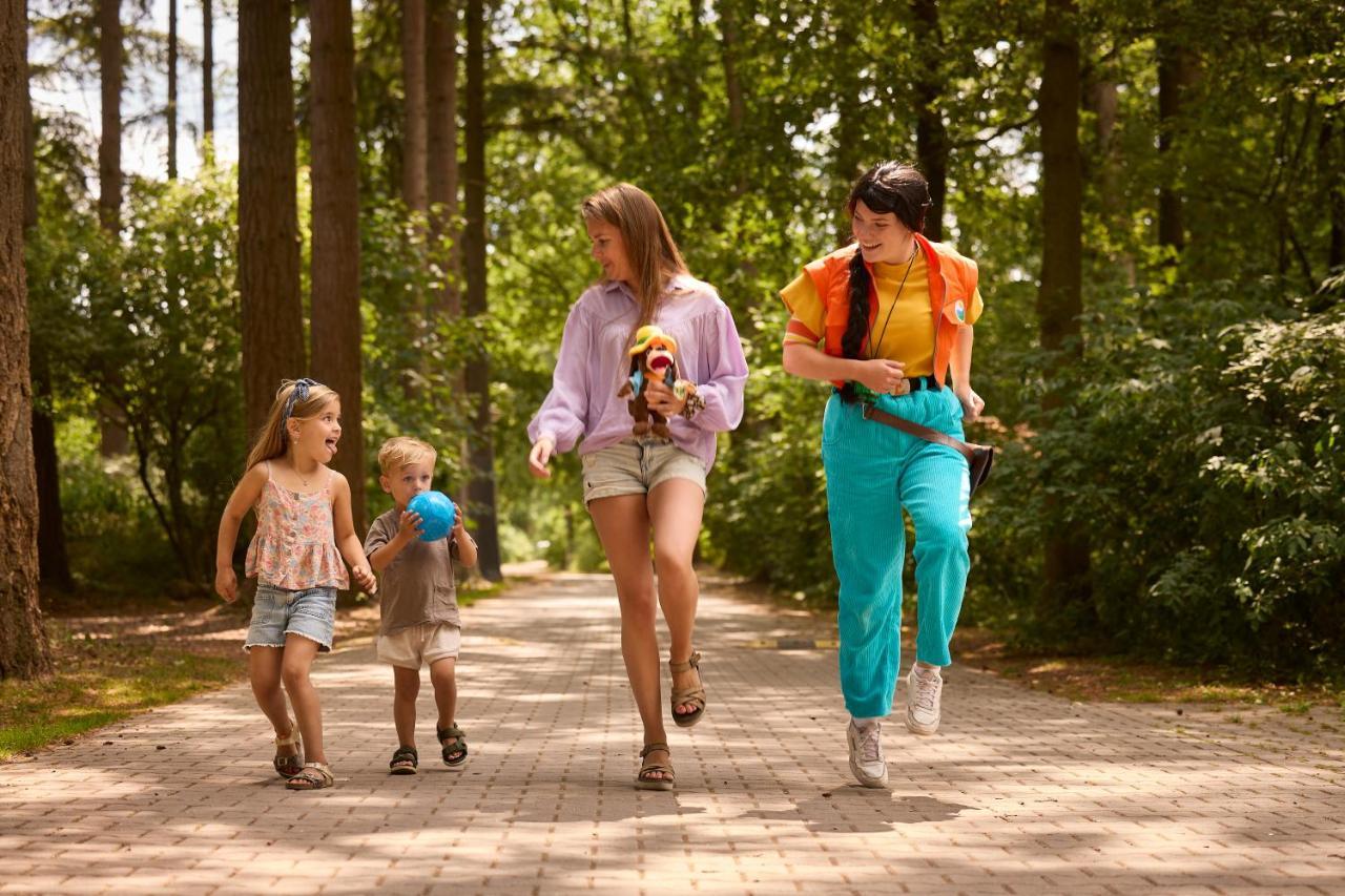 RCN Vakantiepark de Roggeberg Appelscha Bagian luar foto