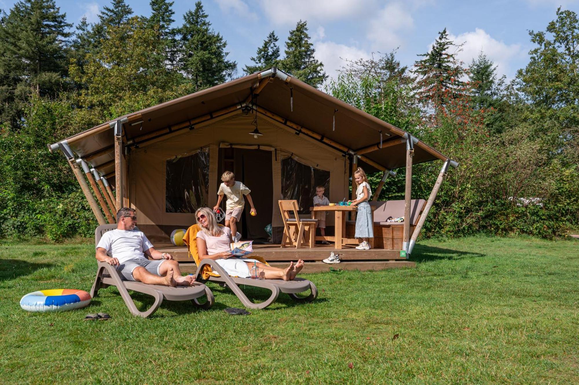 RCN Vakantiepark de Roggeberg Appelscha Bagian luar foto